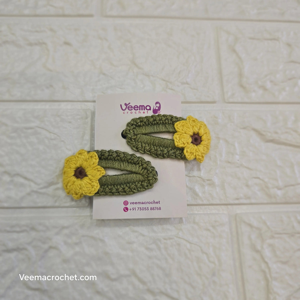 Floral Loop Hair Clips