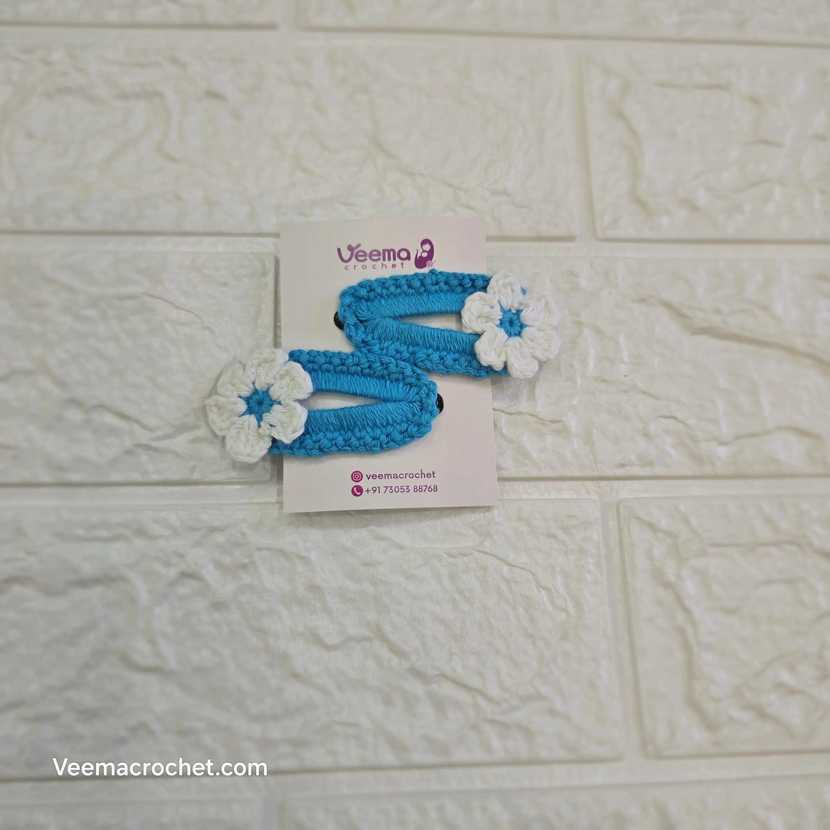 Floral Loop Hair Clips