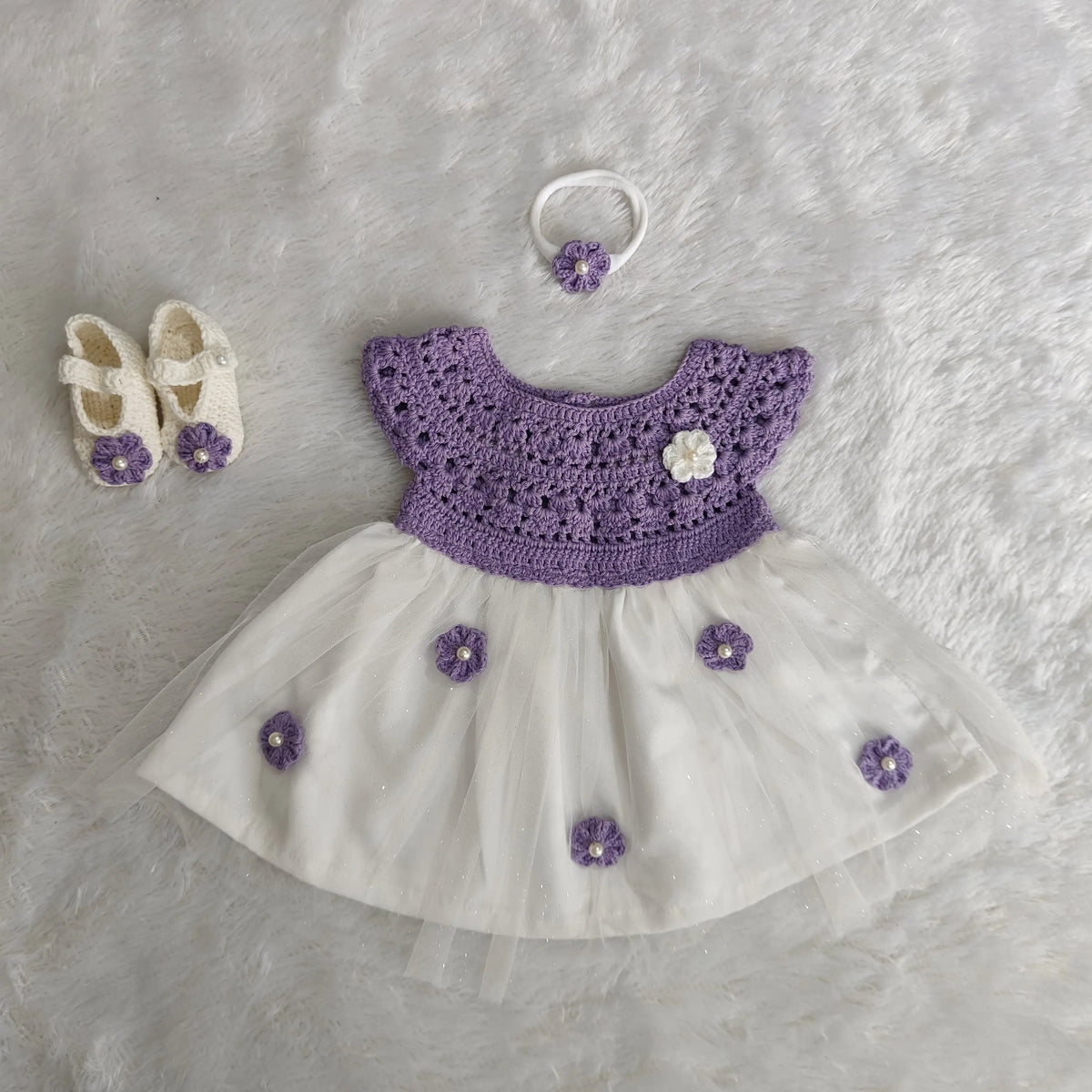 Lavender Complete Baby Outfit Set – Dress with Matching Shoes & Headband – close-up detail of crochet baby dress