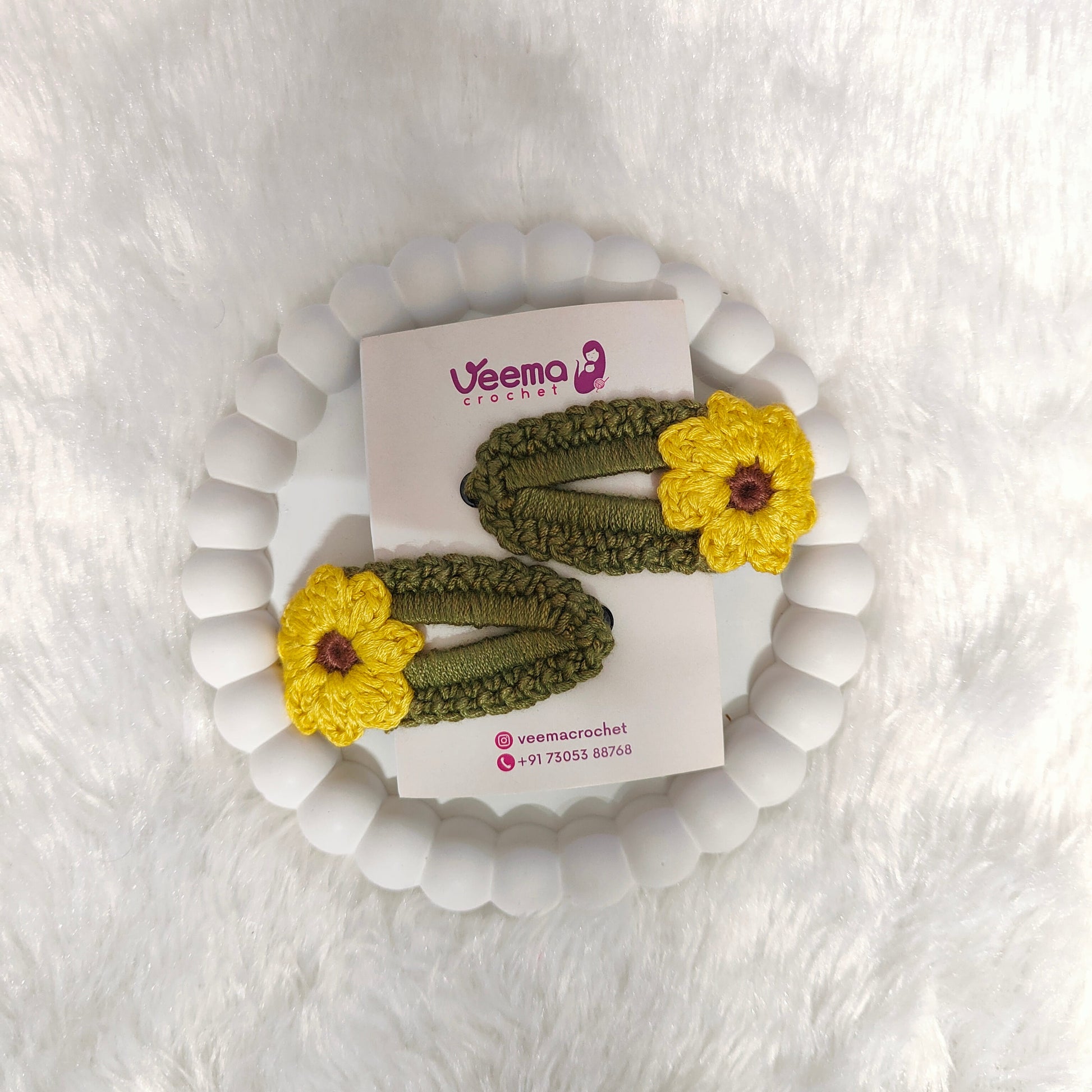 Floral Loop Hair Clips